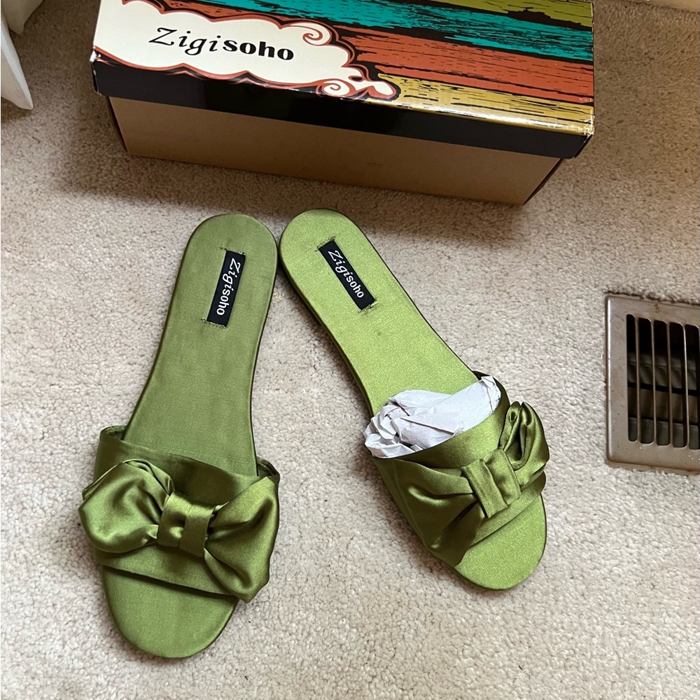 Zigisoho New Green Slides - image 1